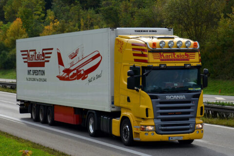 scania_yellow_karitsios